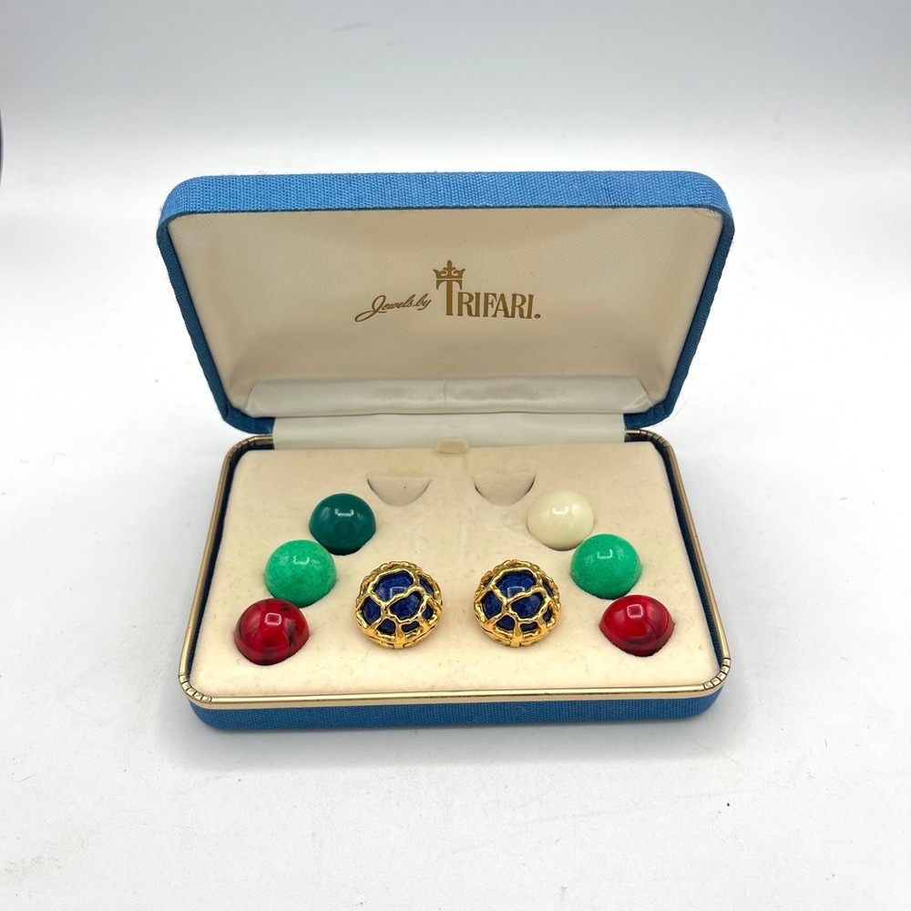 Vintage 1960s Trifari Interchangeable Cabochon Clip On Earrings Set Gold Box